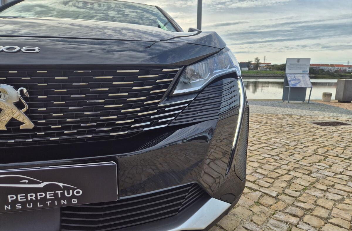 PEUGEOT 3008 1.5 BlueHDi Allure Pack