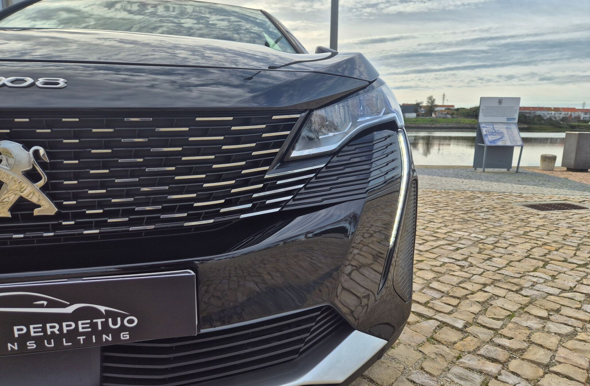 PEUGEOT 3008 1.5 BlueHDi Allure Pack