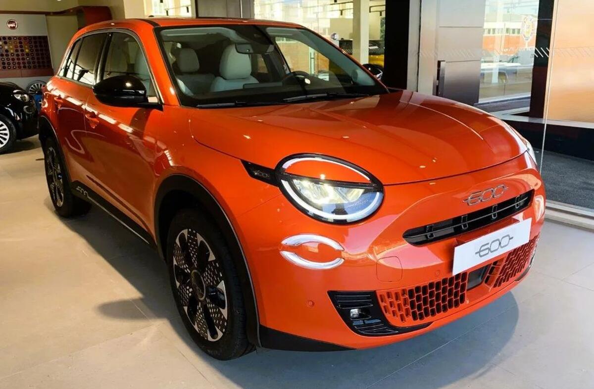 FIAT 600 e 54 kWh La Prima