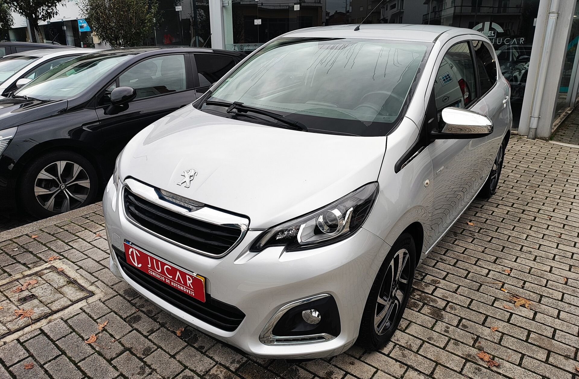 PEUGEOT 108 1.0 VTi Style