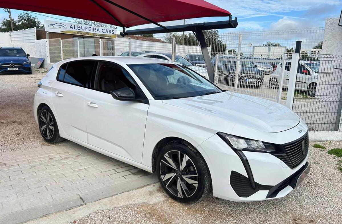 PEUGEOT 308 1.2 PureTech Allure Pack EAT8