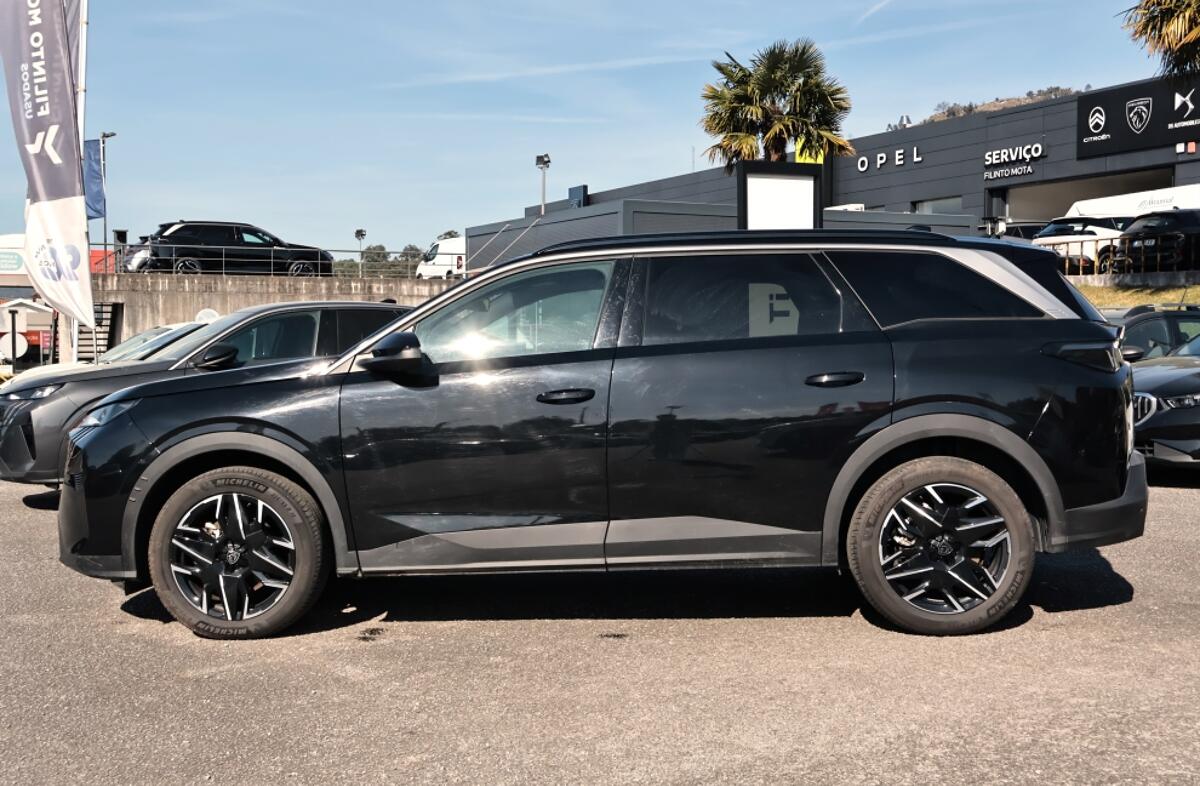 PEUGEOT 5008 1.2 Hybrid Allure e-DCS6