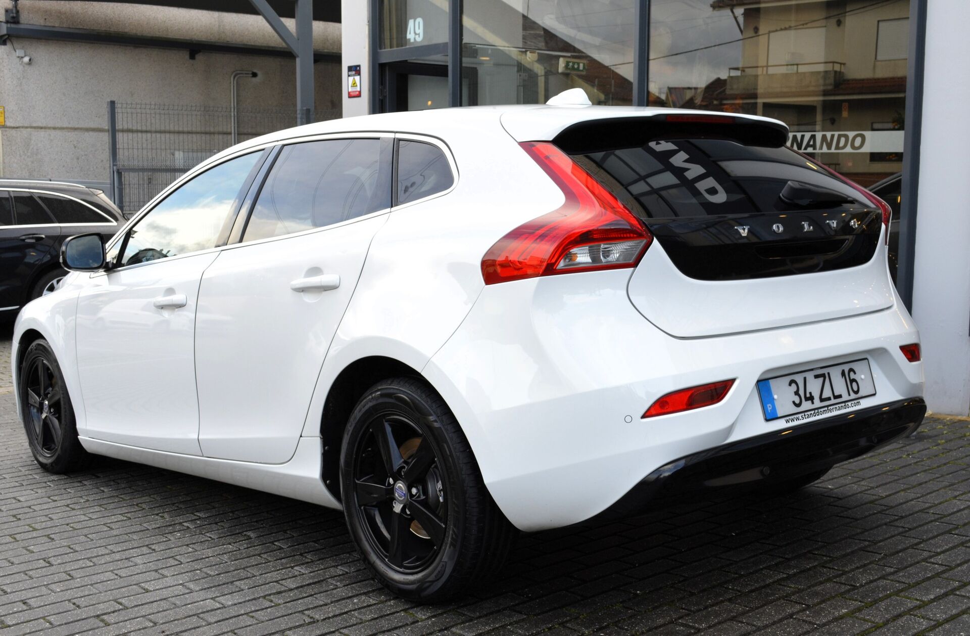 VOLVO V40 1.6 D2 Momentum Eco