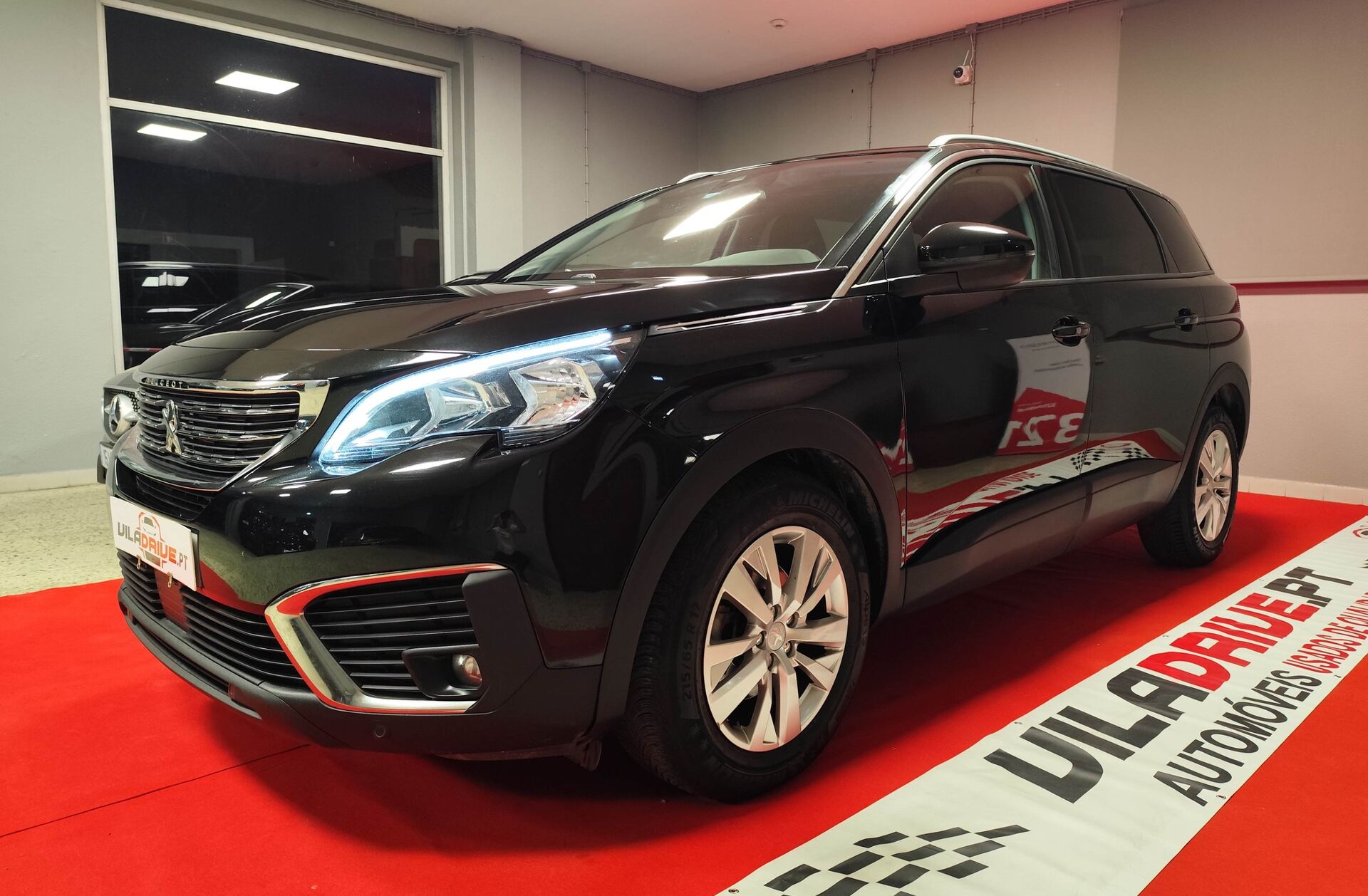 PEUGEOT 5008 1.6 BlueHDi Active