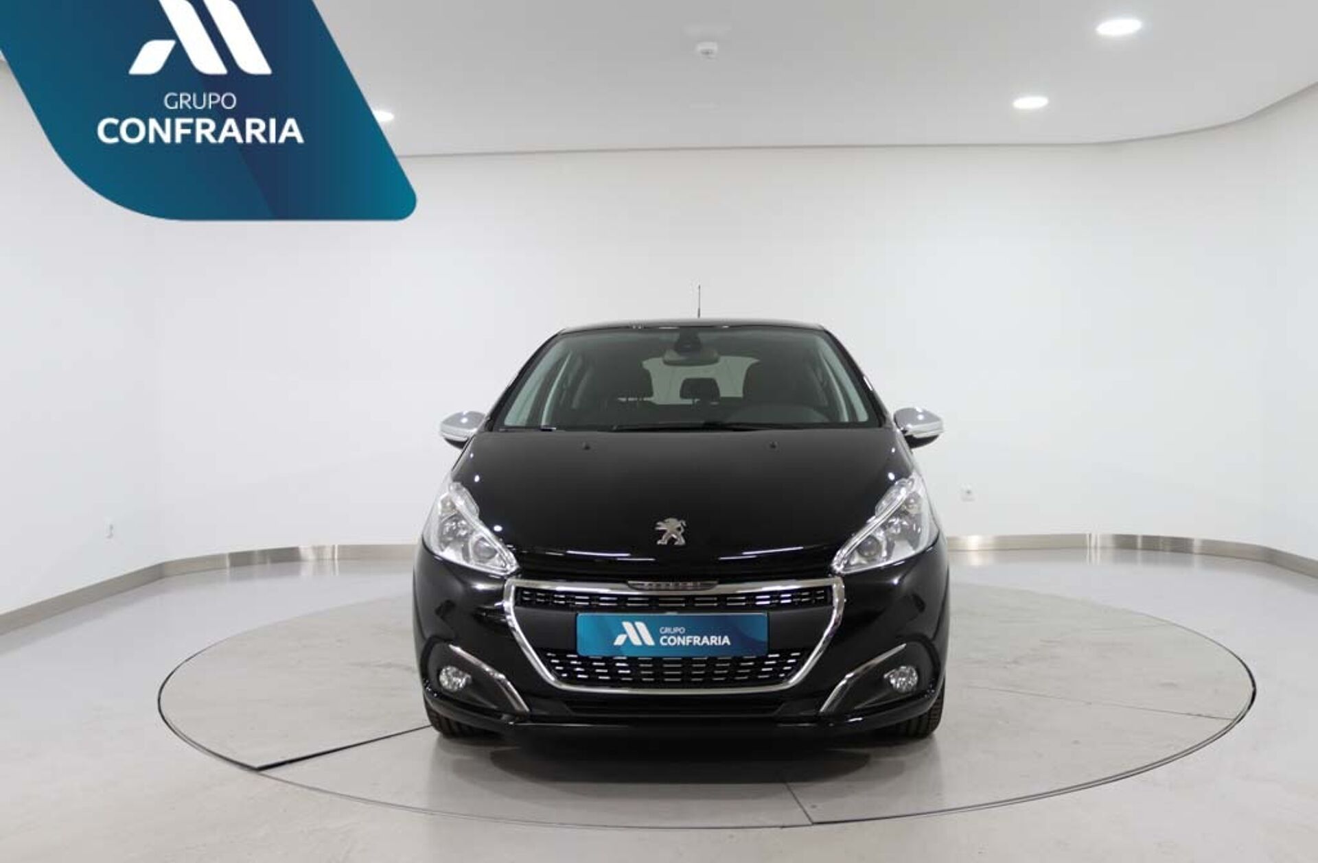 PEUGEOT 208 1.2 PureTech Signature
