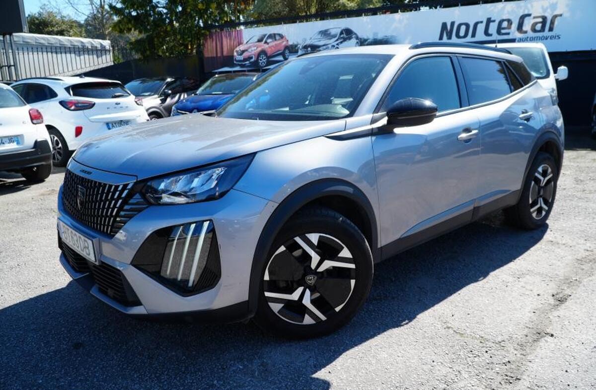 PEUGEOT 2008 1.2 PureTech Allure EAT8