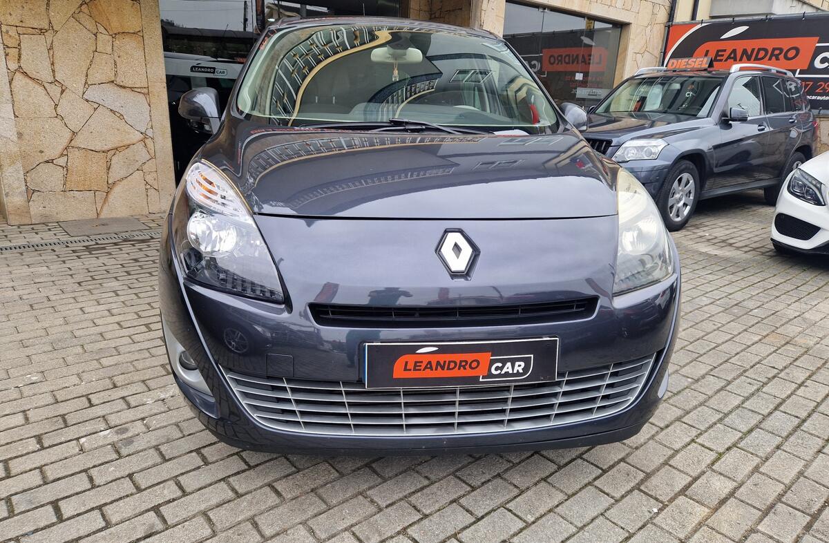 RENAULT Scénic 1.5 dCi Conquest