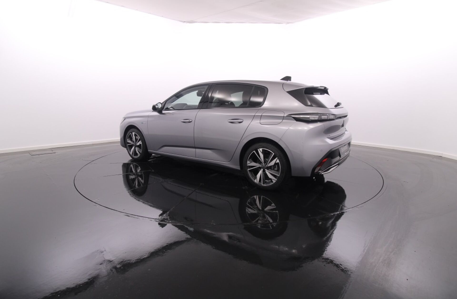 PEUGEOT 308 1.6 Hybrid Allure e-EAT8