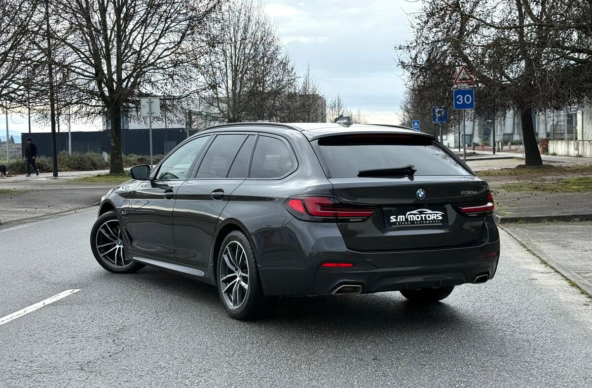BMW Serie-5 530 e Pack Desportivo M