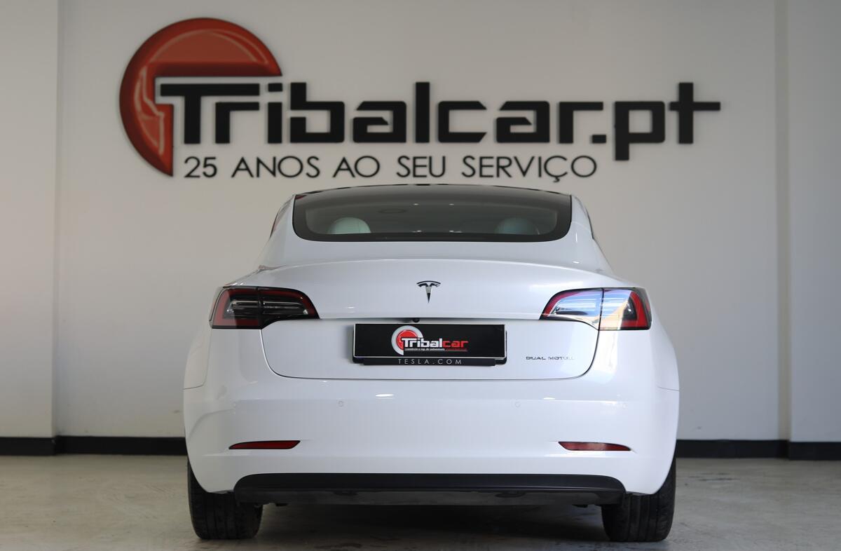 TESLA Model 3 Long-Range Dual Motor AWD