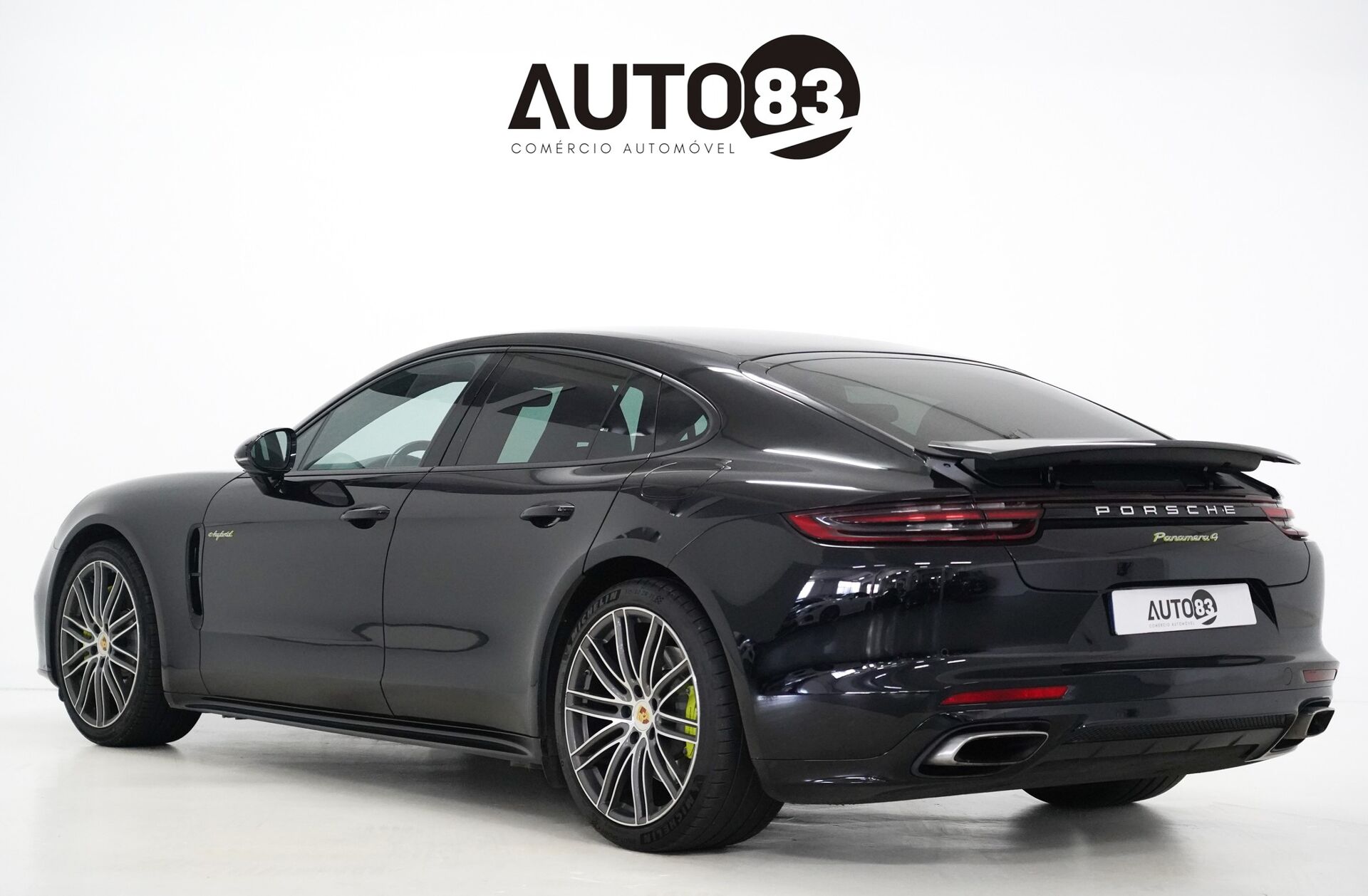 PORSCHE Panamera 4 E-Hybrid