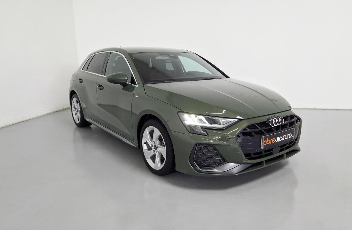 AUDI A3 30 TFSI S line S tronic