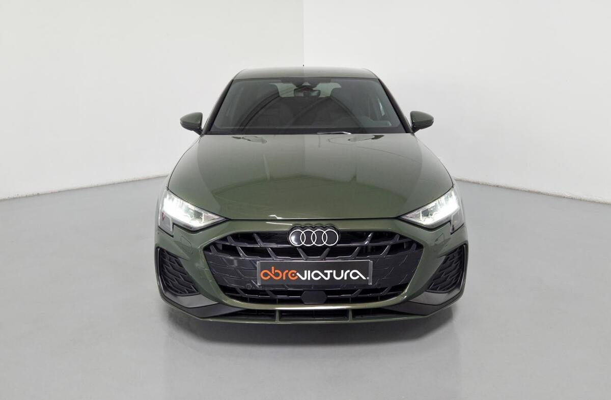 AUDI A3 30 TFSI S line S tronic