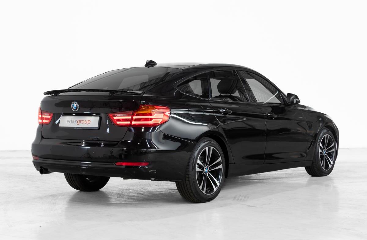 BMW Serie-3 318 d Auto