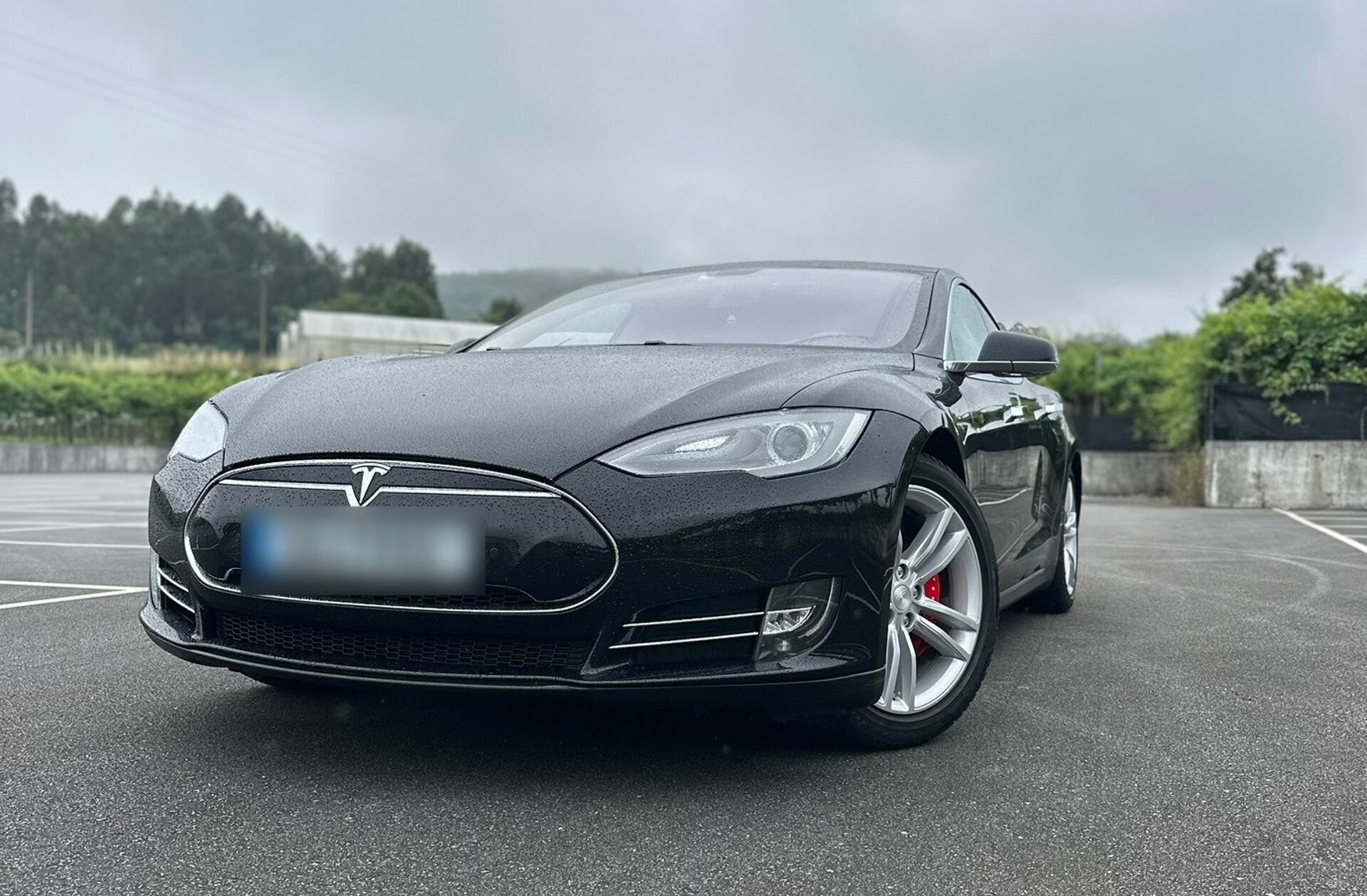 TESLA Model S 85 Perfomance