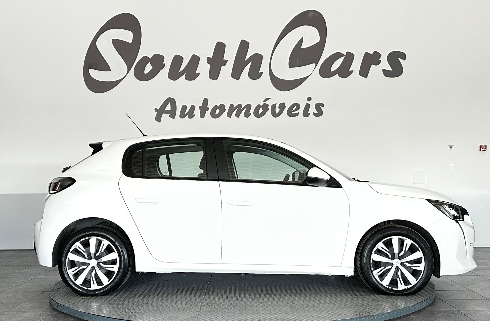 PEUGEOT 208 1.5 BlueHDi Active