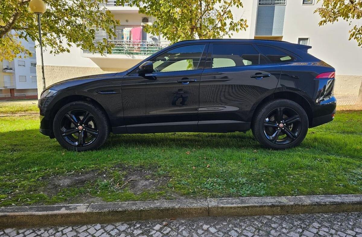 JAGUAR F-Pace 2.0 i4D Prestige AWD Aut.