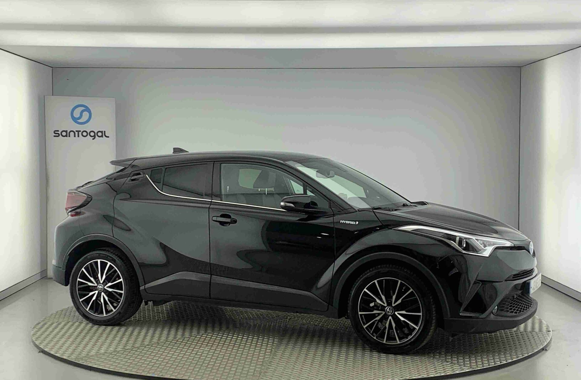 TOYOTA C-HR 1.8 Hybrid Exclusive+P.Luxury