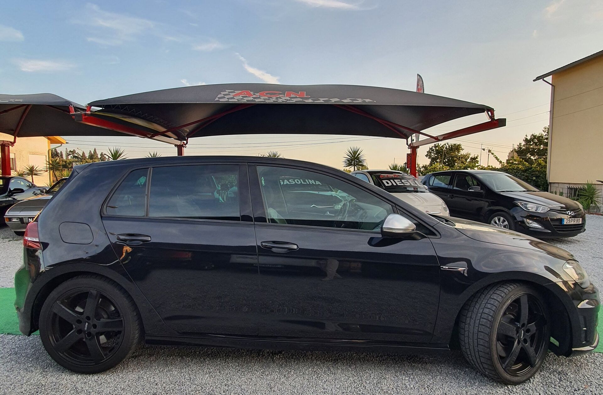 VOLKSWAGEN Golf 2.0 TSi R