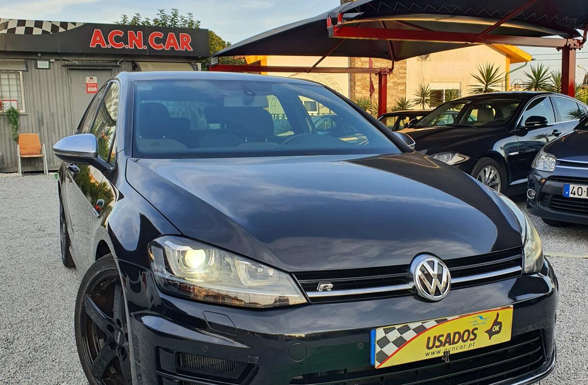 VOLKSWAGEN Golf 2.0 TSi R