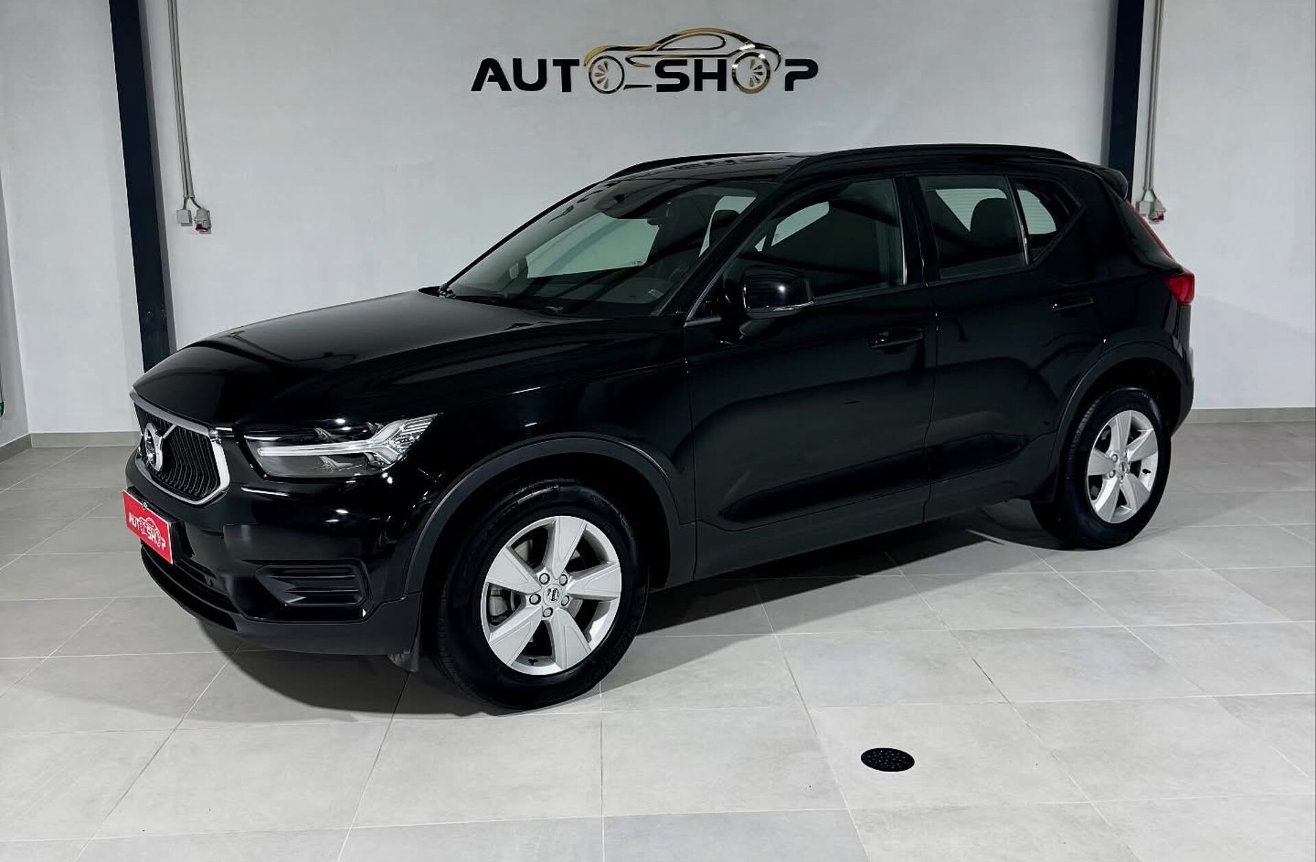 VOLVO XC40 1.5 T2 Momentum