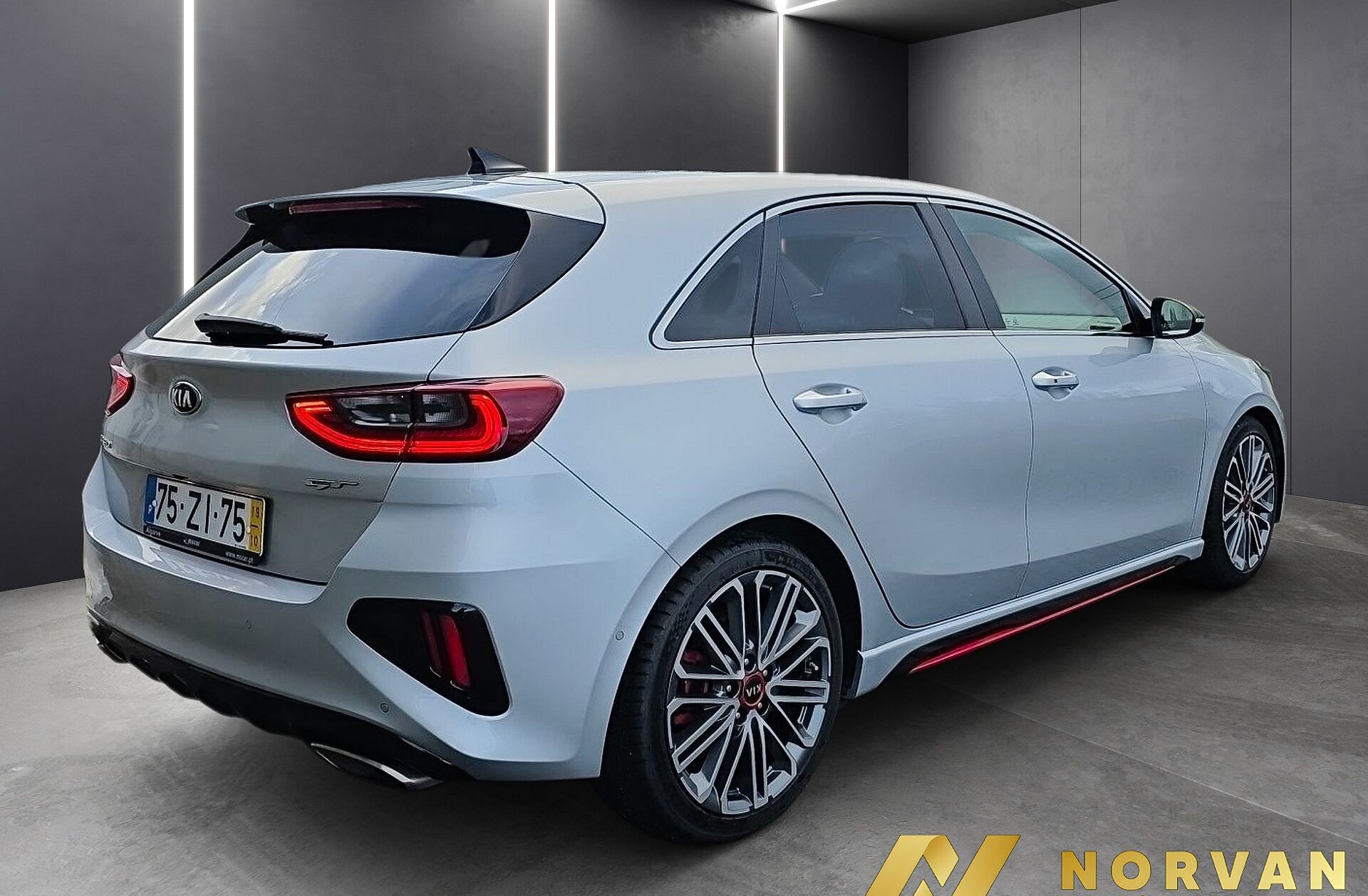 KIA Ceed 1.6 T-GDi GT+SRF