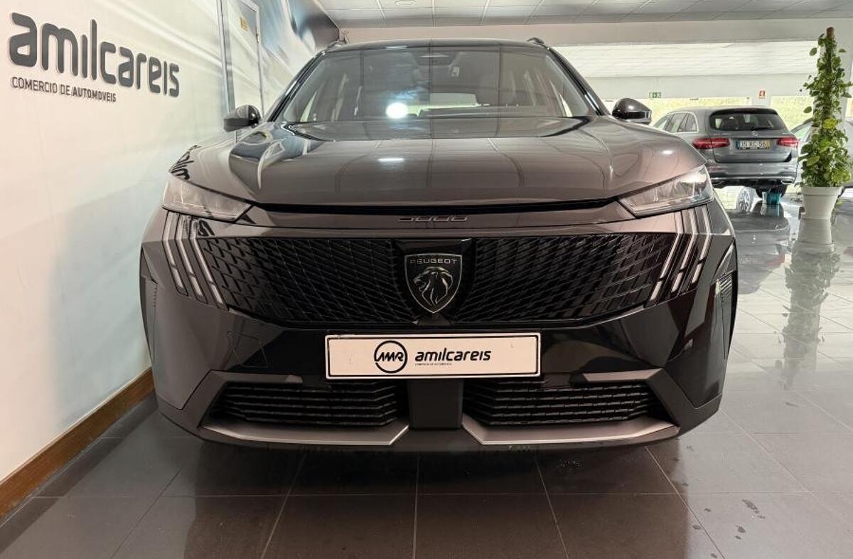 PEUGEOT 5008 1.2 Hybrid Allure e-DCS6