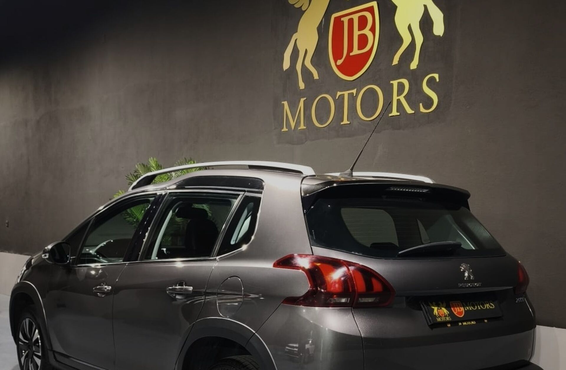 PEUGEOT 2008 1.6 BlueHDi Allure