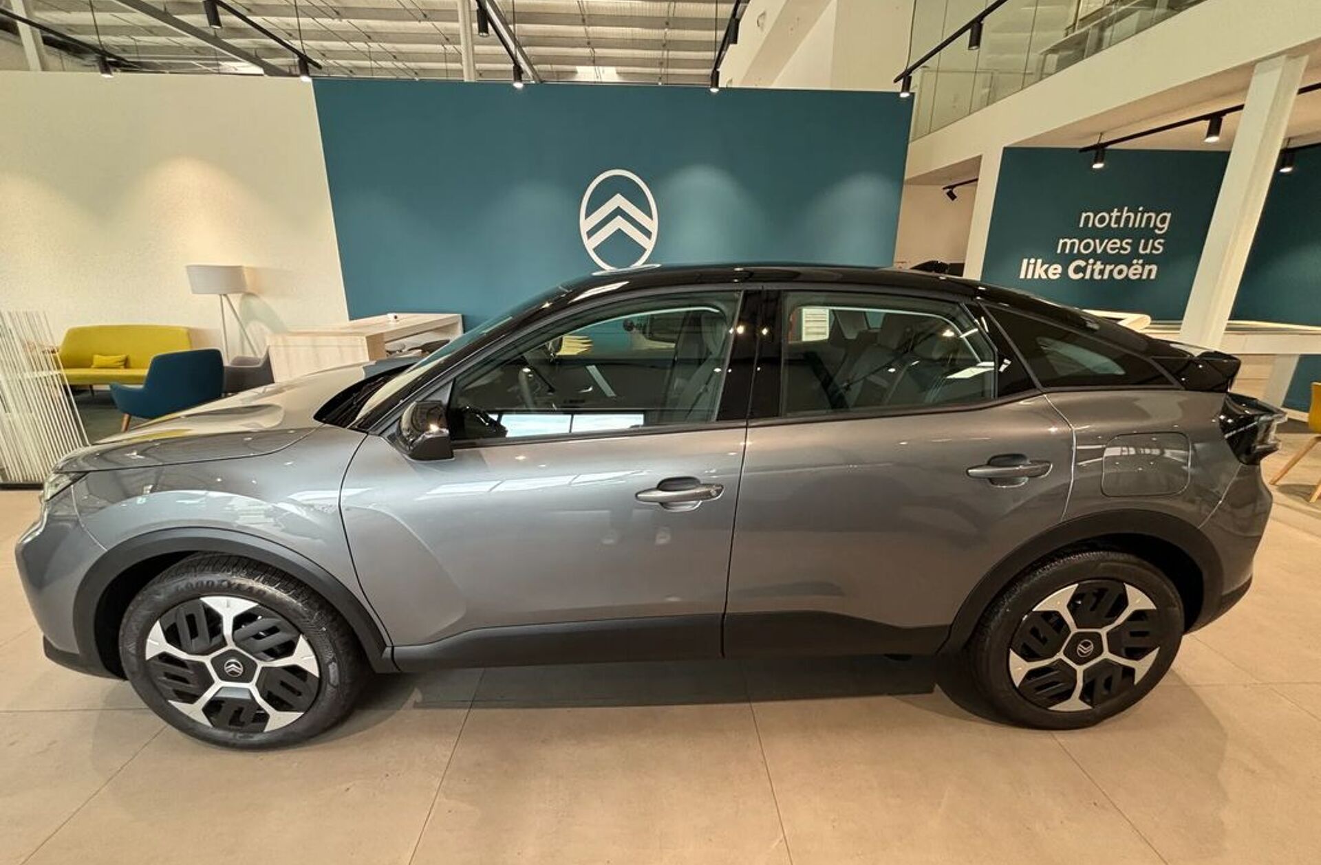 CITROEN C4 1.2 Hybrid Plus e-DSC6