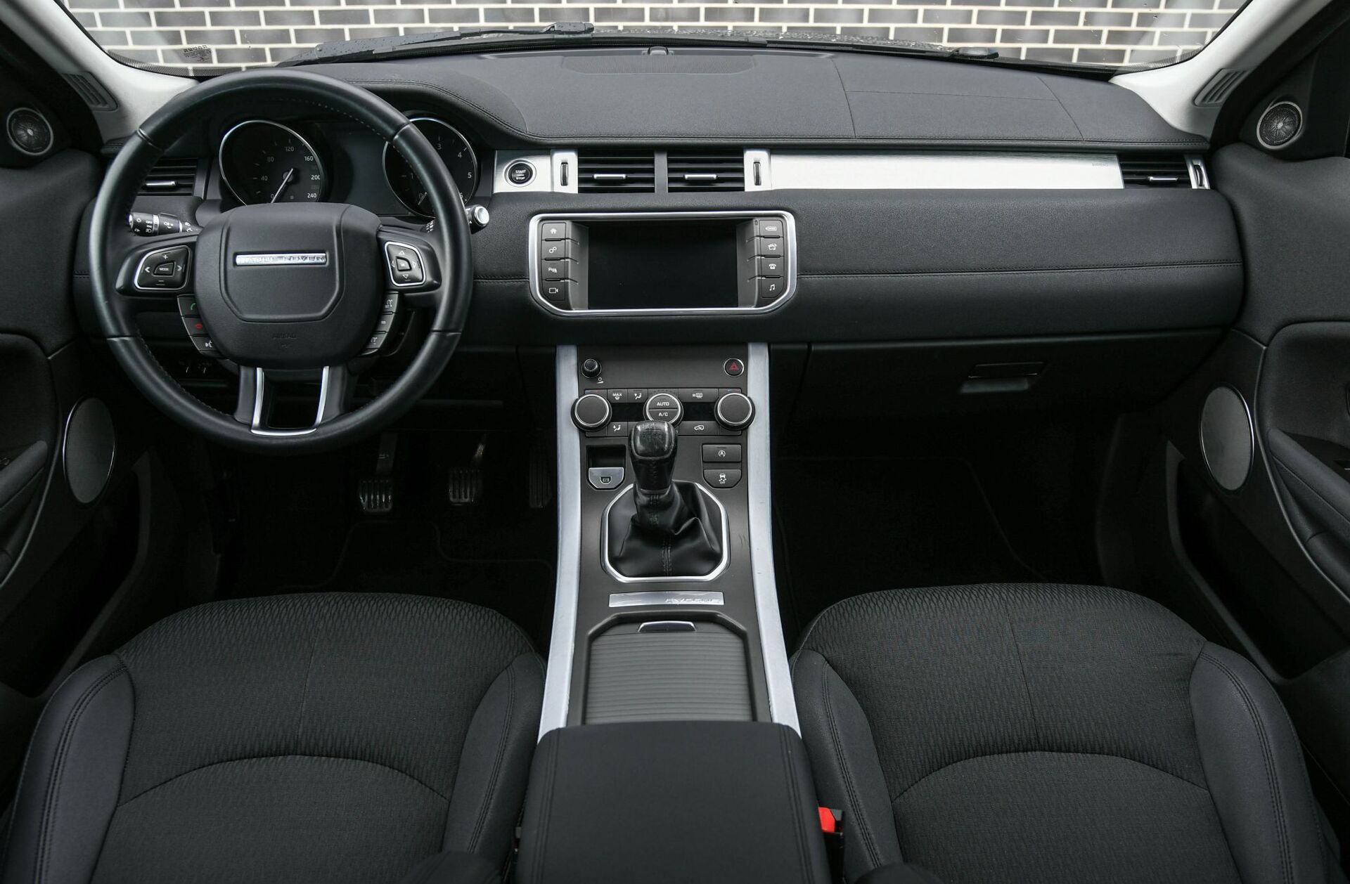 LAND ROVER Range Rover Evoque 2.0 eD4 SE Dynamic