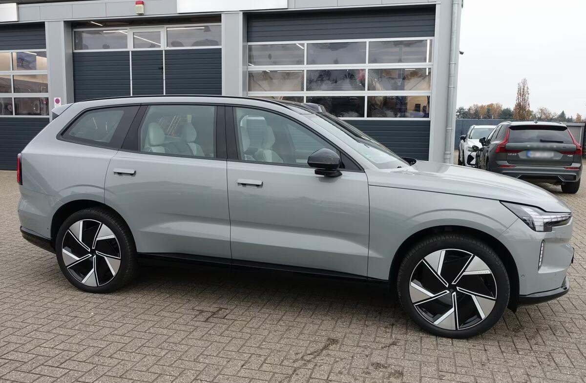 VOLVO EX90 Twin Motor Performance Ultra