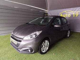 PEUGEOT 208 1.2 PureTech Signature