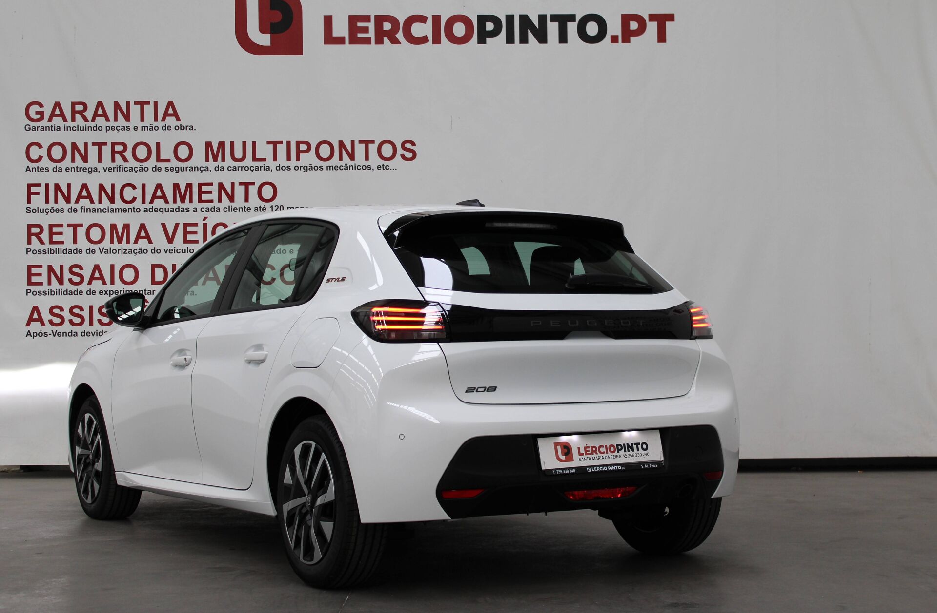 PEUGEOT 208 1.2 PureTech Style