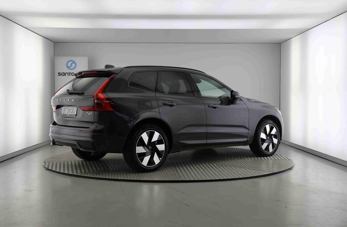 VOLVO XC60 2.0 T6 PHEV Plus Dark AWD