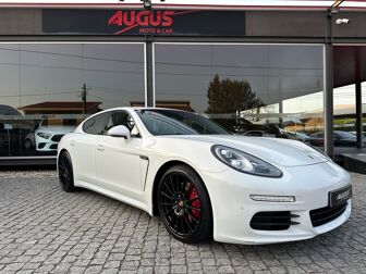 PORSCHE Panamera Standard