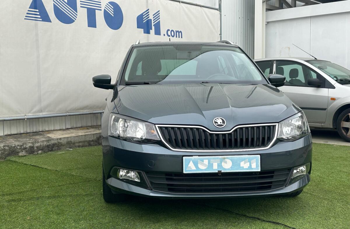 SKODA Fabia 1.2 TSi Ambition