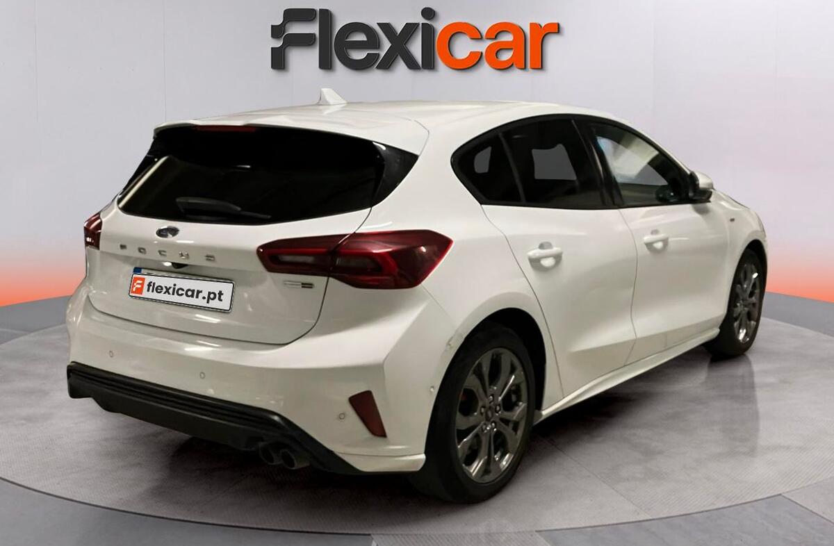 FORD Focus 1.0 EcoBoost MHEV ST-Line