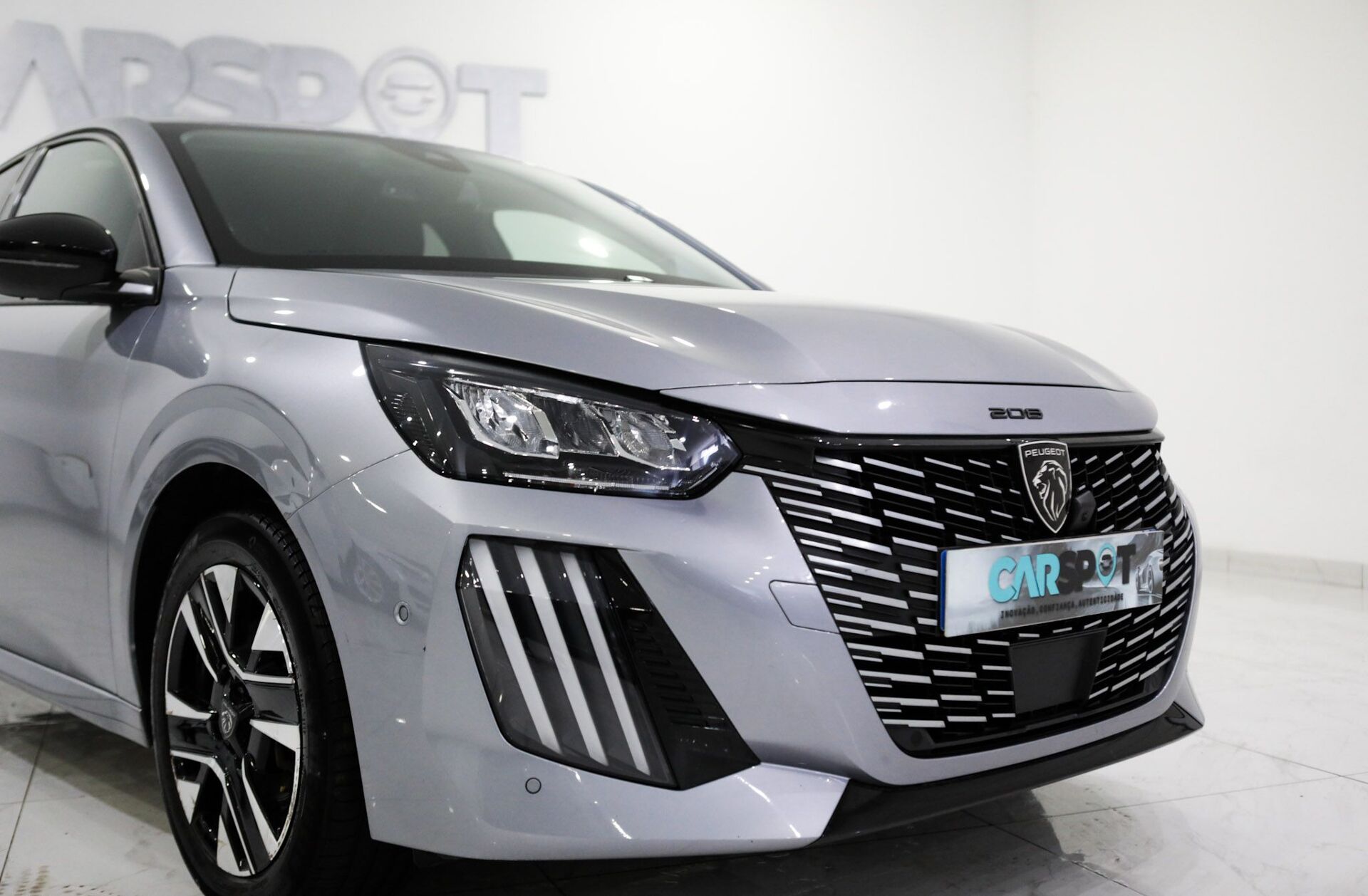 PEUGEOT 208 1.2 PureTech Allure