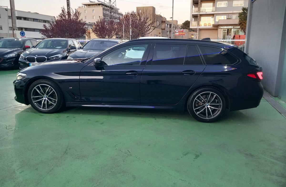 BMW Serie-5 520 d Pack Desportivo M Auto