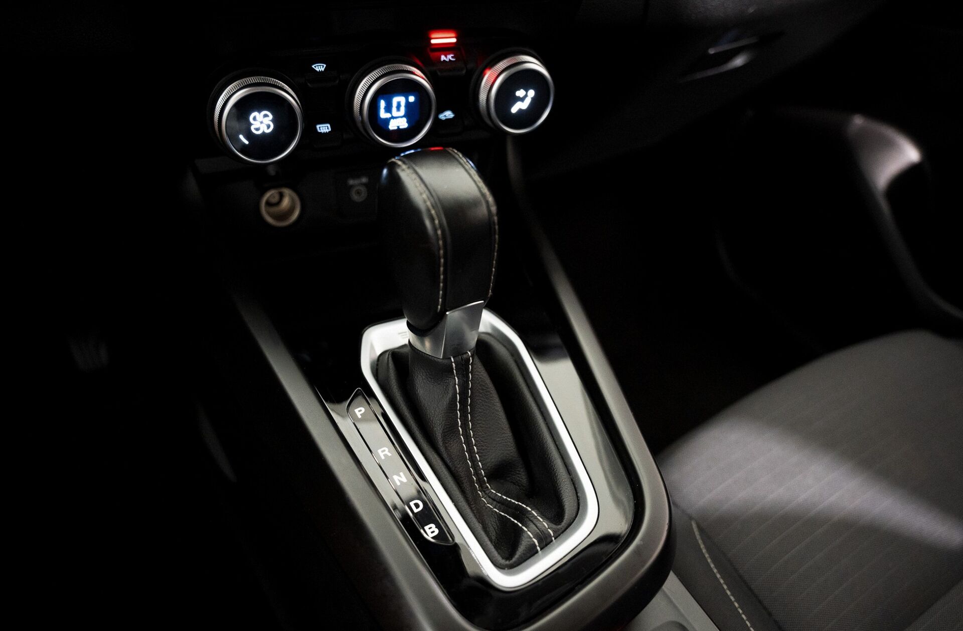 RENAULT Arkana 1.6 E-Tech Business