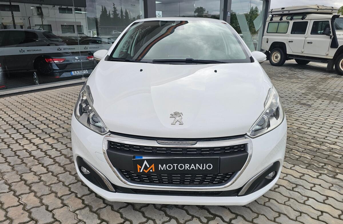 PEUGEOT 208 1.2 PureTech Allure