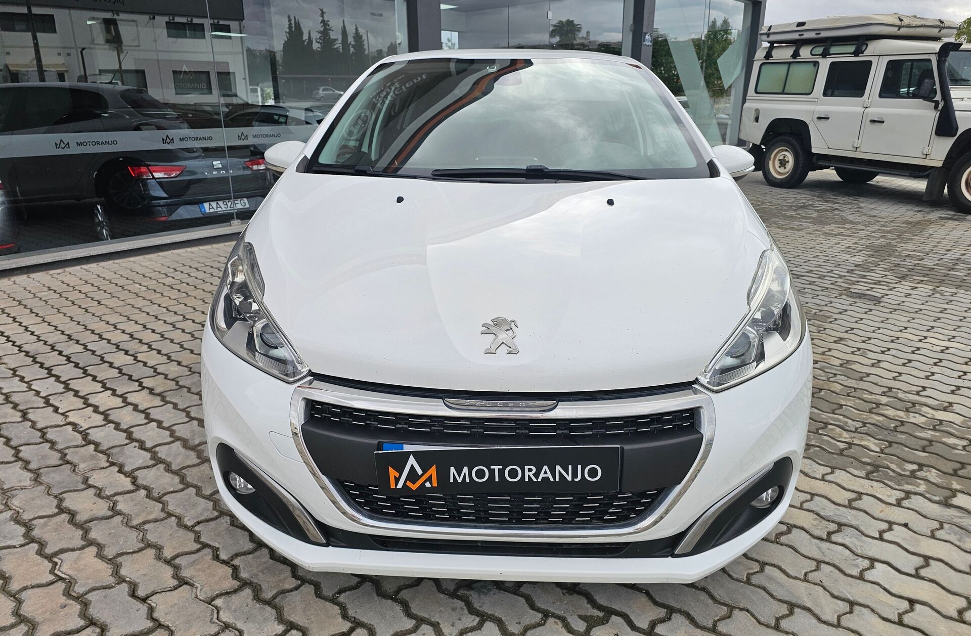 PEUGEOT 208 1.2 PureTech Allure