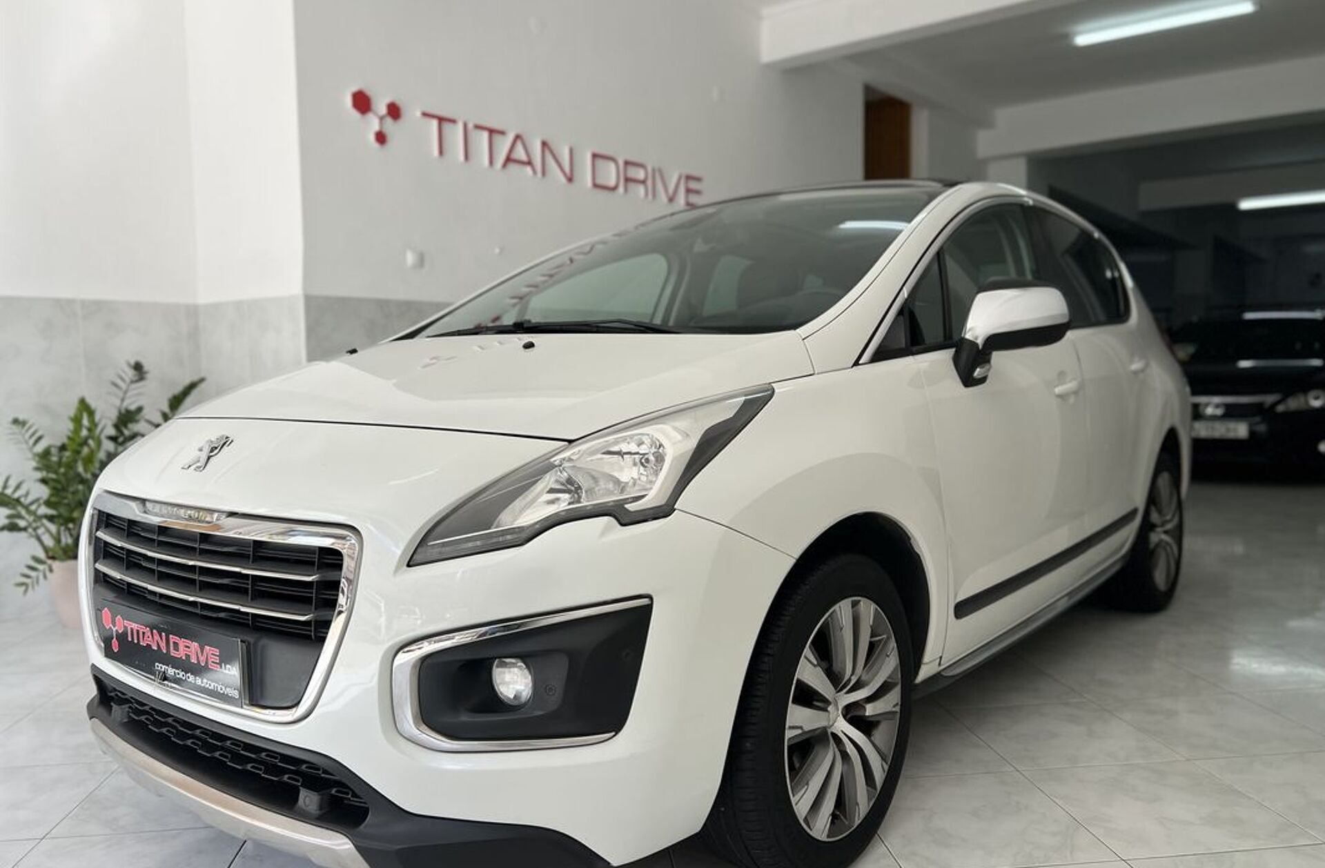PEUGEOT 3008 1.6 HDi Allure