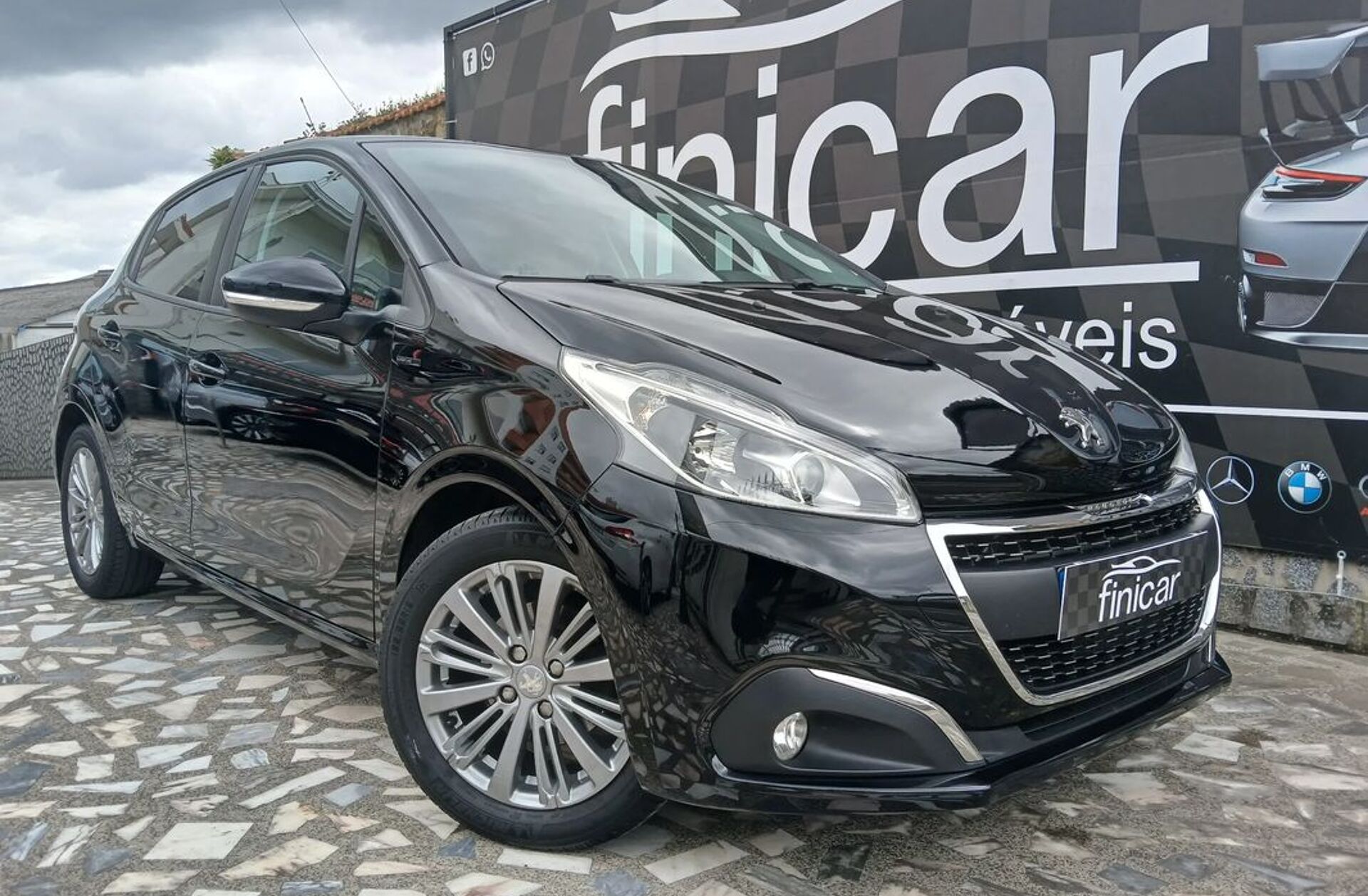 PEUGEOT 208 1.5 BlueHDi Signature
