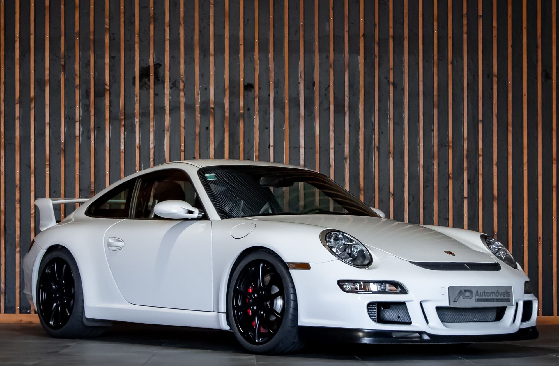 PORSCHE 911 Carrera GT3