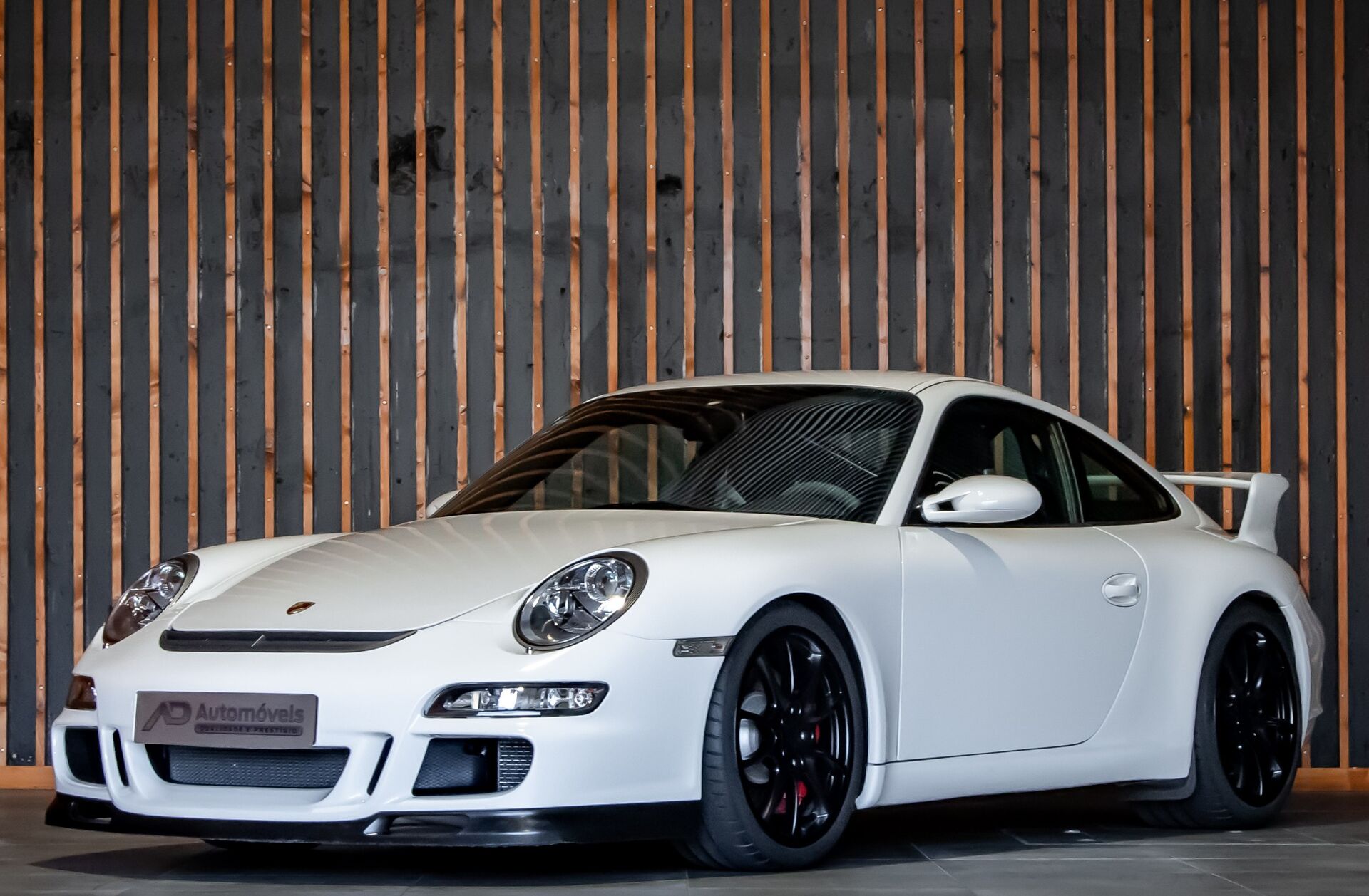 PORSCHE 911 Carrera GT3