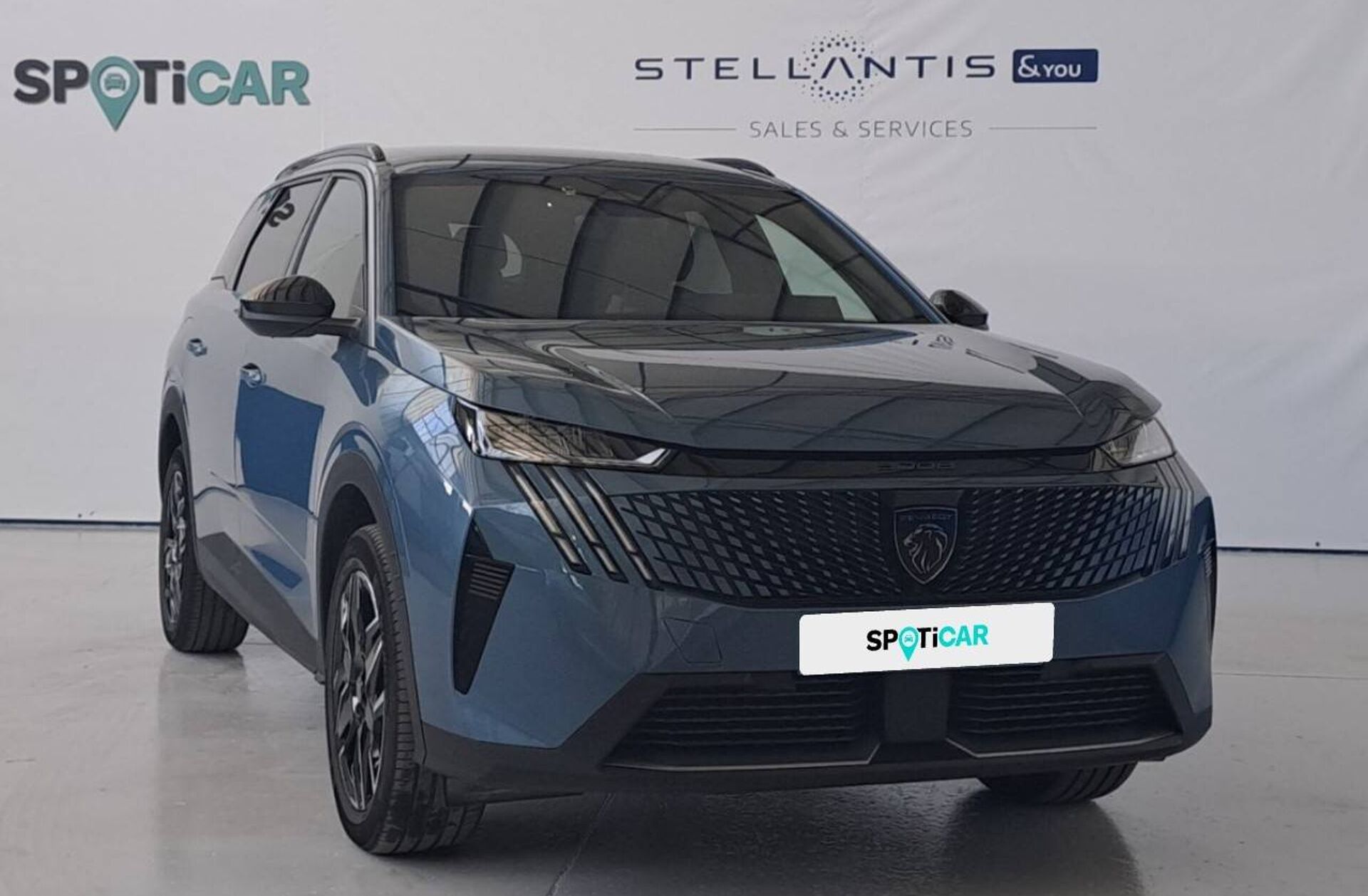 PEUGEOT 5008 1.2 Hybrid Allure e-DCS6