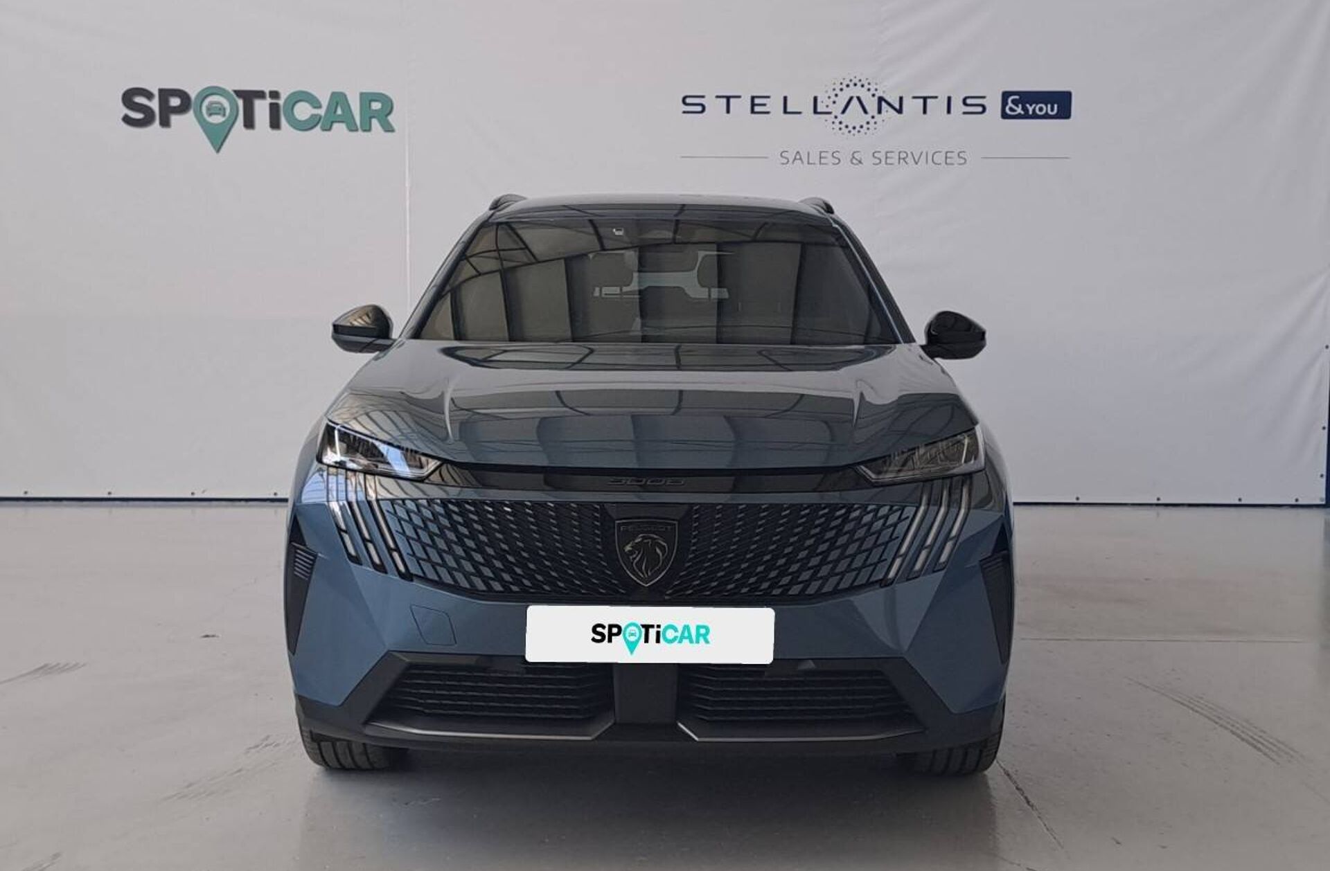 PEUGEOT 5008 1.2 Hybrid Allure e-DCS6