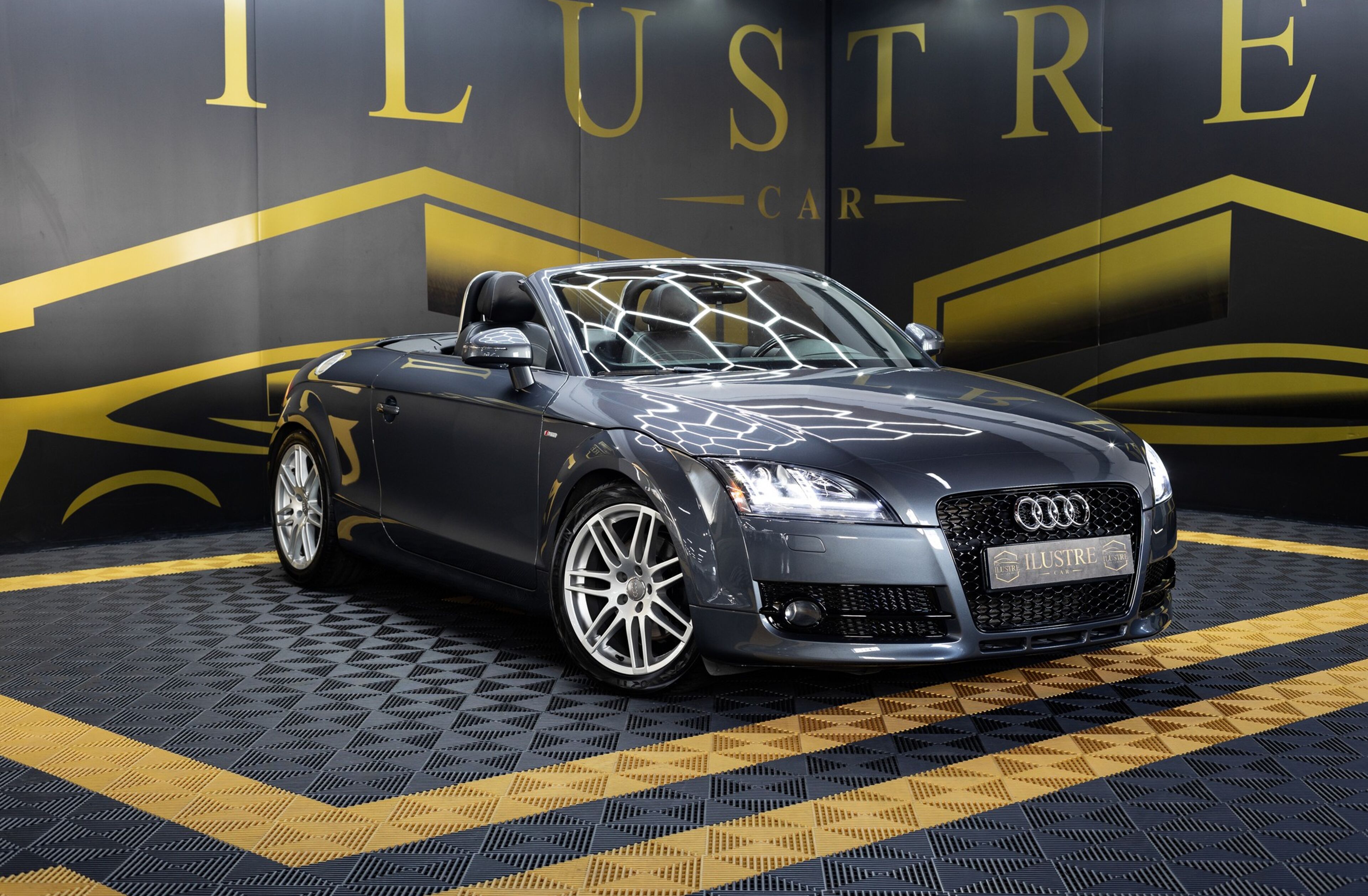 AUDI TT 2.0 TFSi S-line