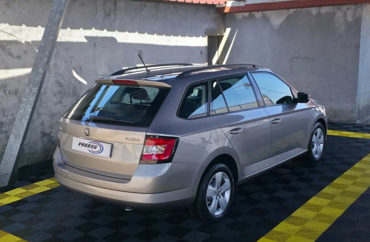 SKODA Fabia 1.0 Active